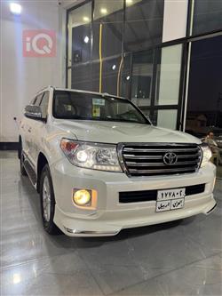 تۆیۆتا لاند کروزەر